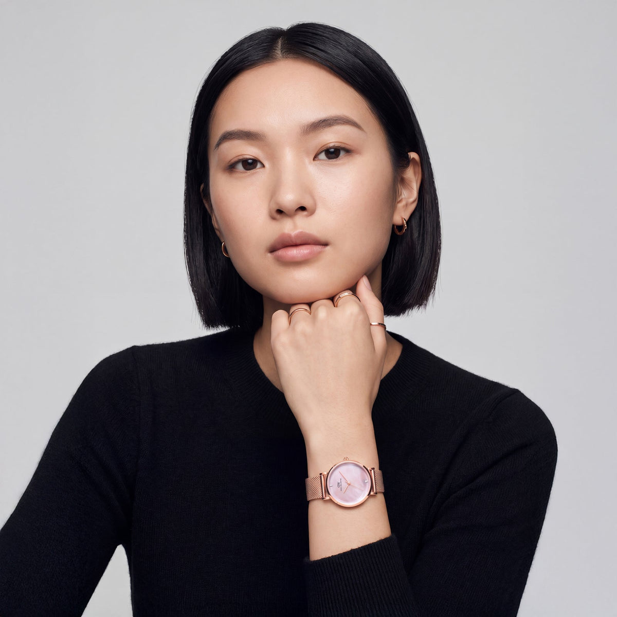 Daniel Wellington Round 32mm Pink Dial Analog Women Watch - DW0DL3301